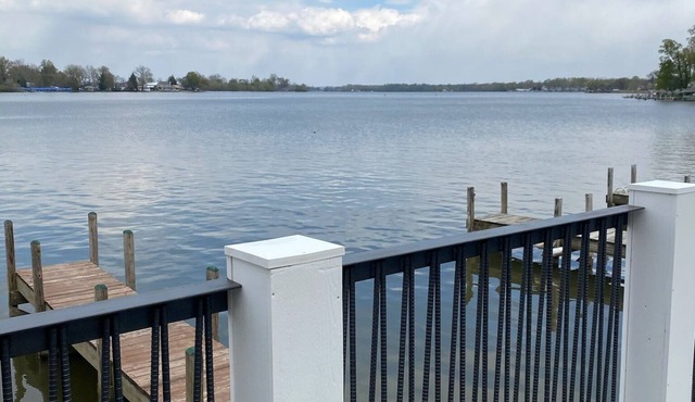 The "Inn" at Buckeye Lake - Unit #3 (Upstairs)