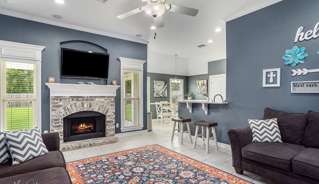 The Island House 3 bedroom 2 bathroom oasis with all of the comforts of home.