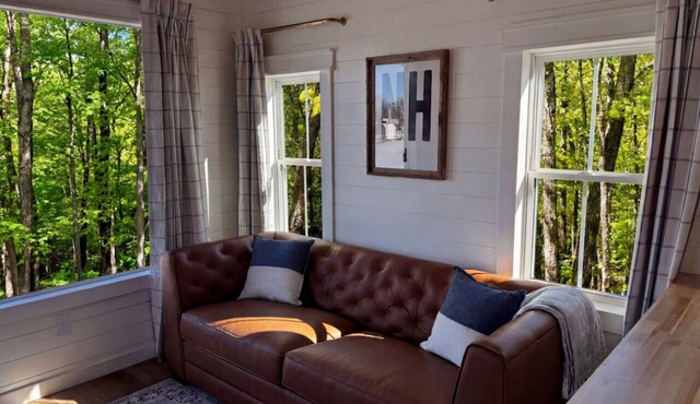 The Monroe - Lake Access Tiny Home in the Woods