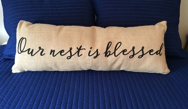 The Nest ~ Quiet location close to shops, dining and Downtown Freeport.