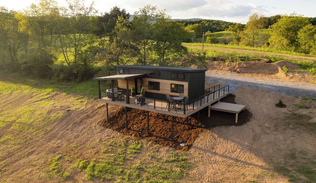 The Perch | Amazing Views + Fire Pit + Grill