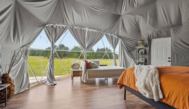 The Retreat with Winstar Pool Experience