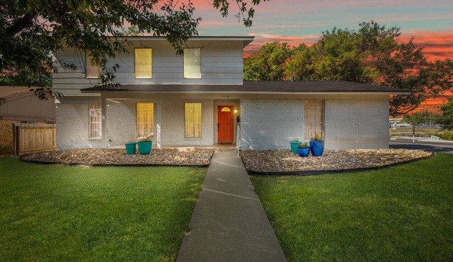 This centrally located 4BR 2.5Bath home is complemented by vintage touches and amenities. Look no further if you are looking for an authentic Austin, TX home situated just a couple of minutes away from restaurants, shops, attractions, and landmarks.