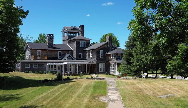 Thousand Island Hart House