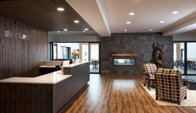 Totem Hotel and Suites