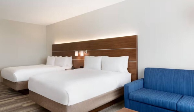 Tranquil Cincinnati Retreat | Ideal for Weekend Explorers & for Unwinding
