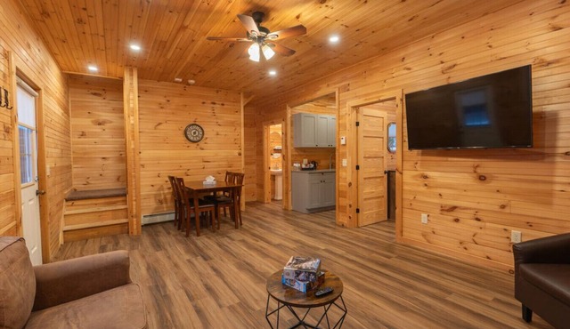 Two Floor Townhome Two Couples White Mountains