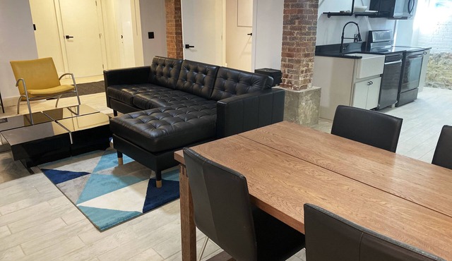 Ultra cool new modern flat