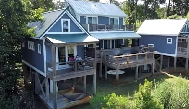 Unique Soundfront Rental Set in Kitty Hawk Woods Coastal Preserve of North Carolina in Kitty Hawk
