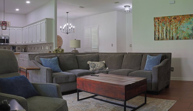 Updated Charming Casa 3-bedroom house gated community in Pharr/Mcallen area