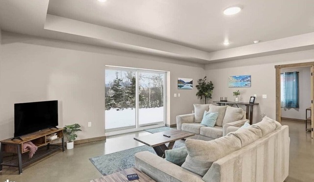 Upper Mesa Villa #9, Glacier Suites - Upper Mesa Villa #11