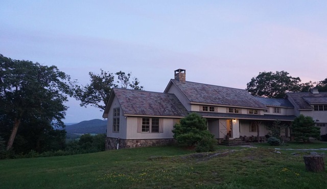 Vermont Country Retreat - Amazing Views - Restored Barn - Near Ski