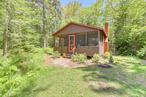 Vintage, Log Cabin in the Woods with Beach Club Access About One Mile Away