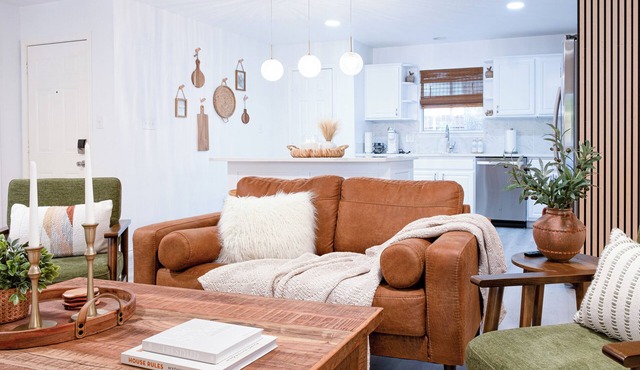 Walk to Downtown/3 min to TUPPS/Sleeps 6
