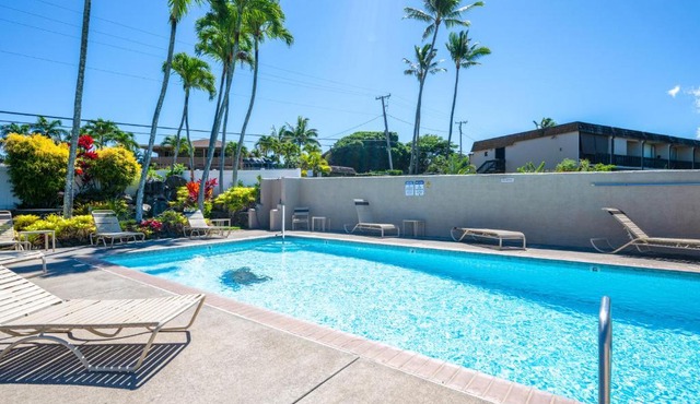 Walk to Napili Bay Beach! Mtn-View Lahaina Condo