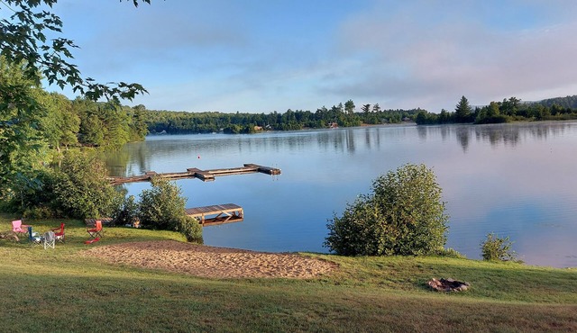 Waterfront Cottage 3bdrm/4bath - Private Beach, Dock, Large Deck Fire pit, BBQs in Combermere