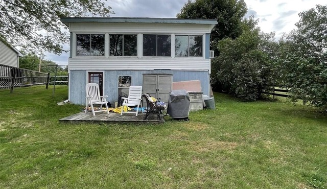 WATERFRONT COTTAGE ON SEBAGO LAKE