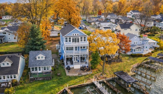 Waterfront in Buckeye Lake: THE Lakehouse