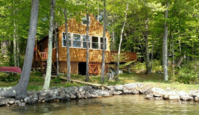 Weekly discounts avail. Get away from it all on the start of The Belgrade Lakes