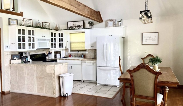 Welcome to our beautiful lake property, nestled on the stunning area of Eufaula