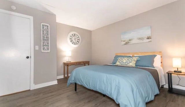 Welcome to the Lakeside Suite! Enjoy!