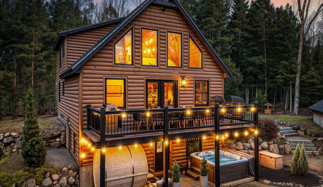 Wellness Retreat ~Hot Tub ~Sauna ~Yoga ~Theater ~Firepit ~15min to Sunday River