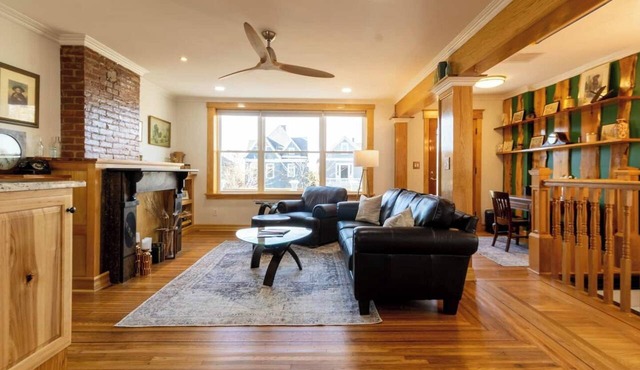 Westside Luxury w/Antique Charm, Large 2BR