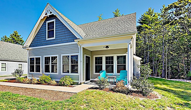 Whale Song Accessible Cottage - Near Beaches w/Resort-style Pool