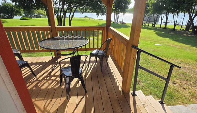 White Egret Escape-Lakefront Cabin-Universal Kids