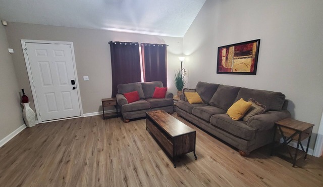 Windemere- Location! Cul-de-sac near I24. Fenced in Murfreesboro