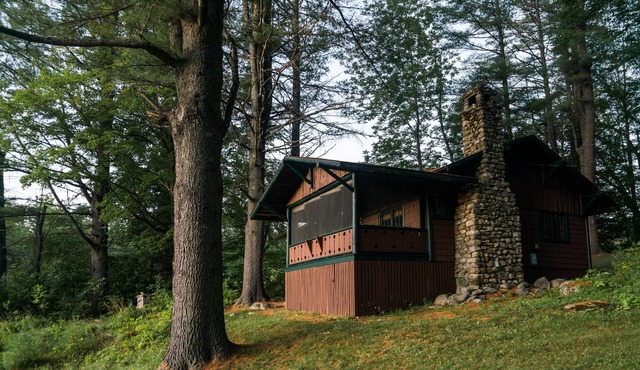 Your Very Own Chalet! Stunning Lake and Mountain Views