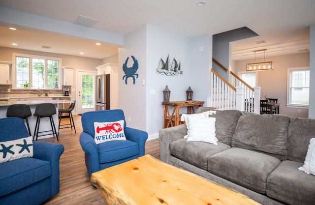 Beautiful Maine Cottage With Resort-Like Amenities Close To Beach!