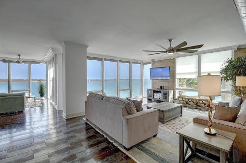 Channelview CV211