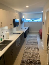 Luxury Studio at Pierce Arrow #6