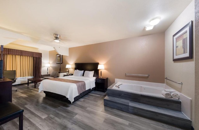 Quality Inn 