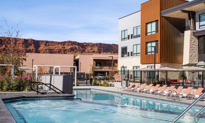 Moab Hotel | 191 m² Hotel ∙ 127 guests