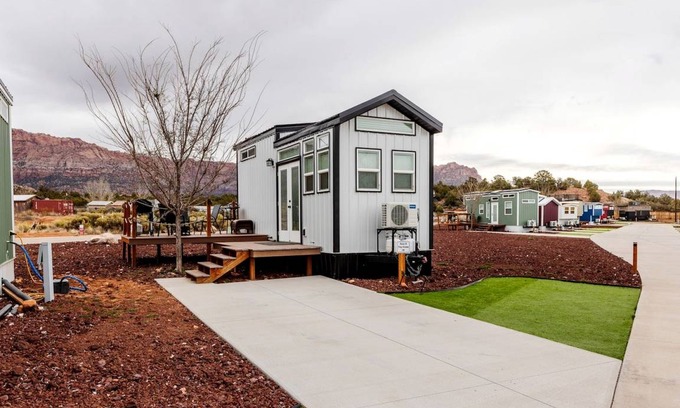 Apple Valley House | House ∙ 1 bedroom ∙ 3 guests