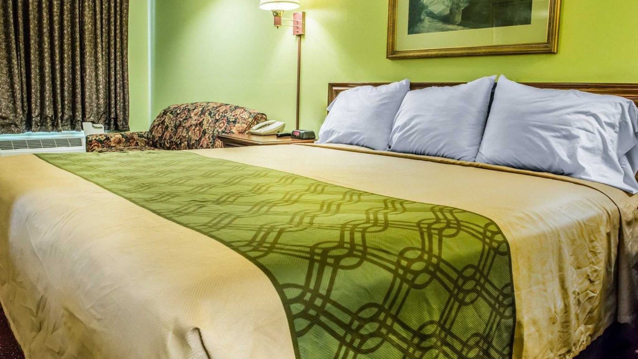 Photo of Bedroom in South Hills