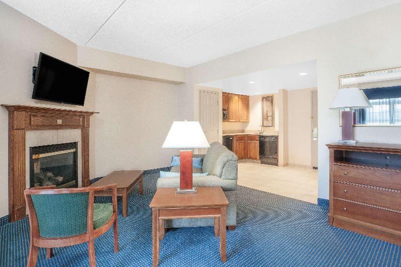 Photo of Livingroom in Ellicottville
