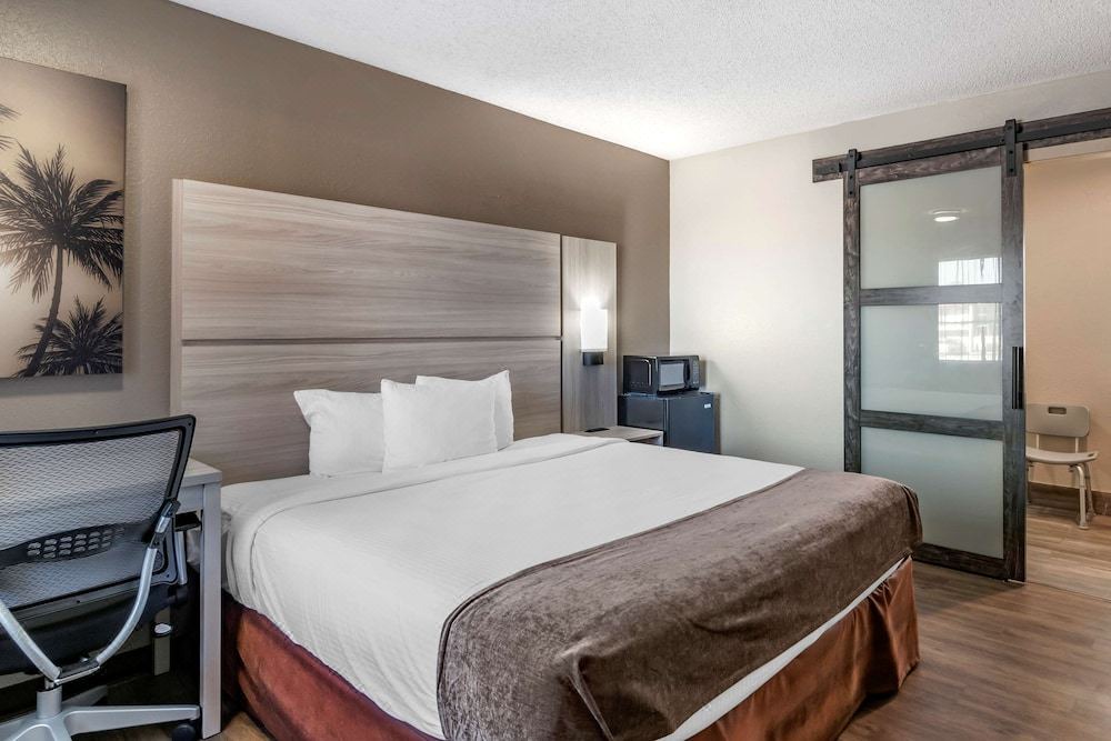 Photo of Bedroom in Joplin