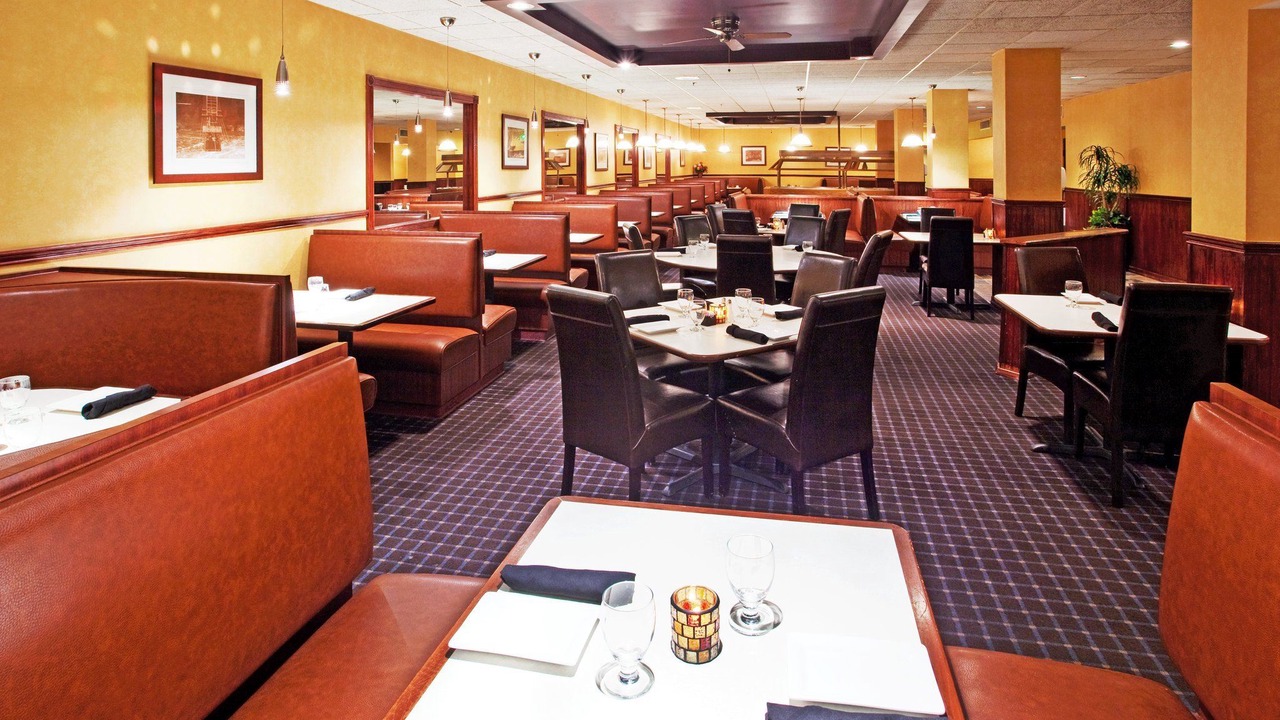 Photo of Livingroom in Downtown Niagara Falls