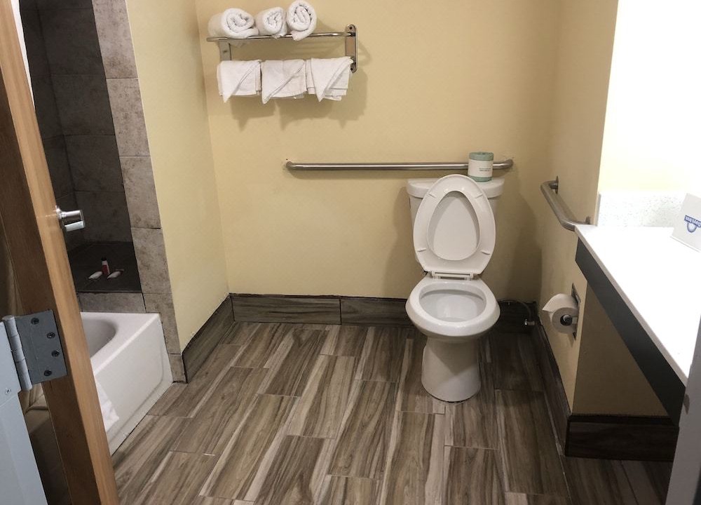 Photo of Bathroom in Grove City