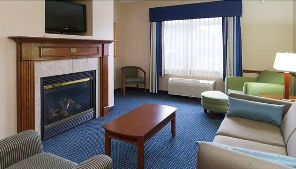 Photo of Livingroom in Ellicottville
