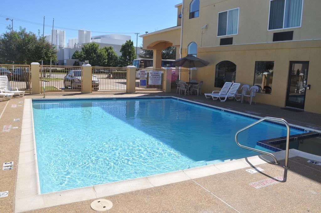 Photo of Outdoor in Garland