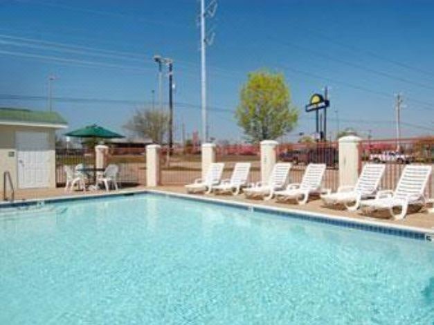 Photo of Outdoor in Garland