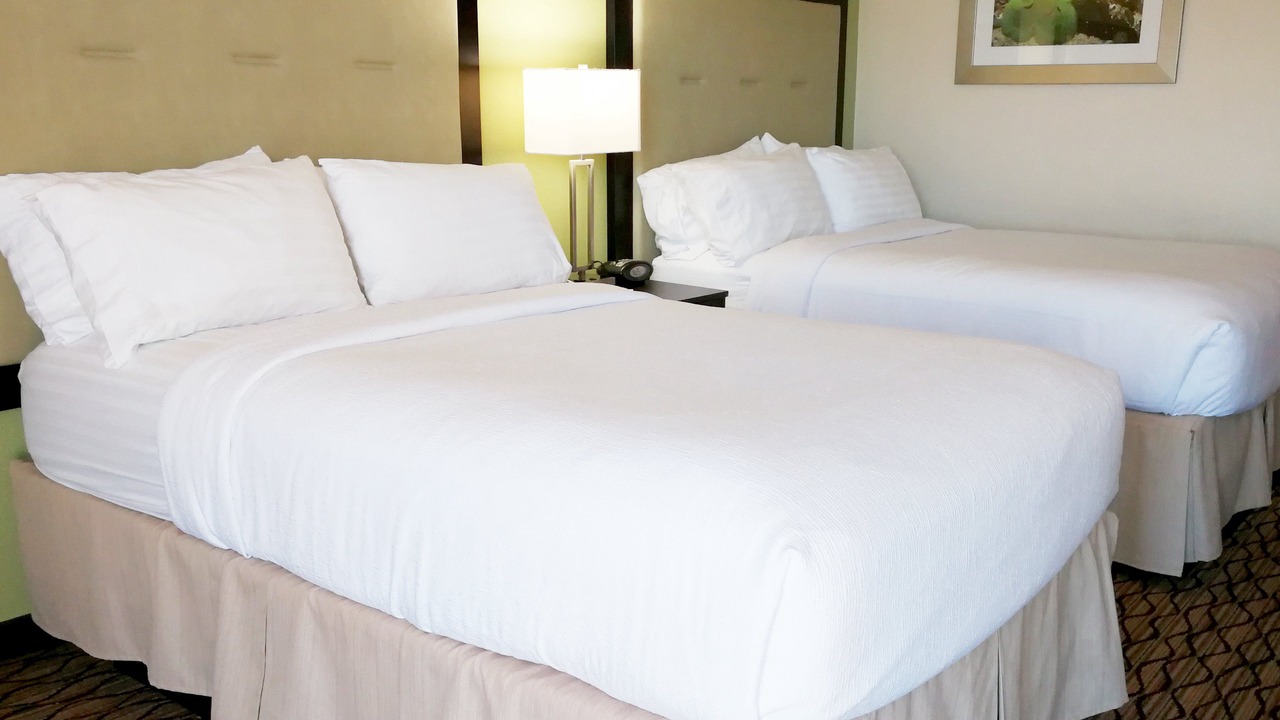 Photo of Bedroom in Central City