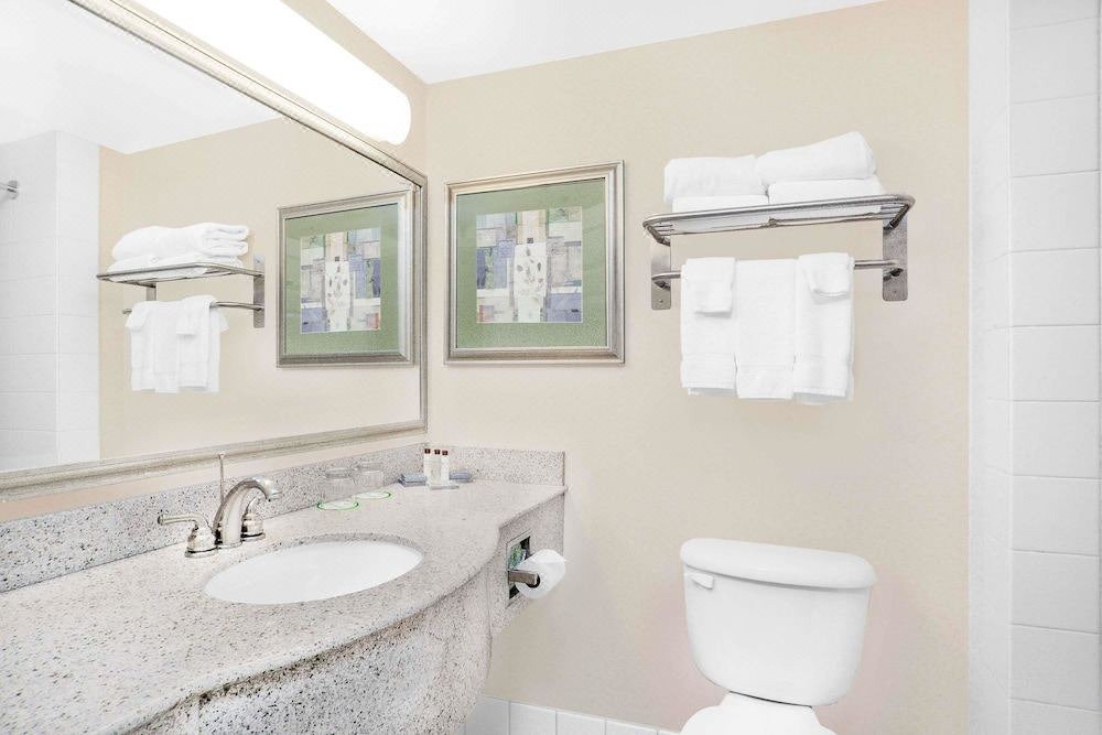 Photo of Bathroom in Ellicottville
