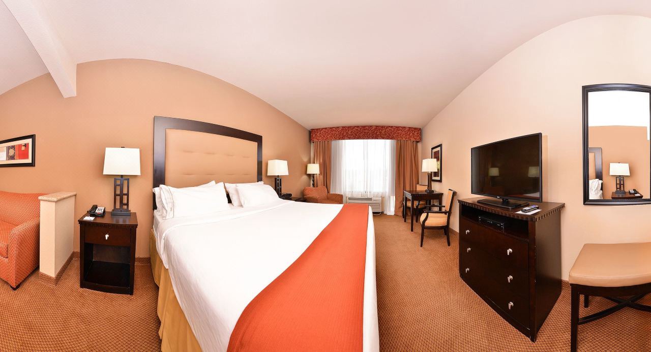 Photo of Livingroom in Van Buren