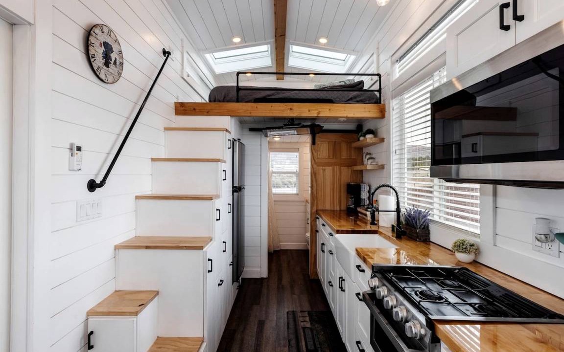 Photo of Others in Apple Valley