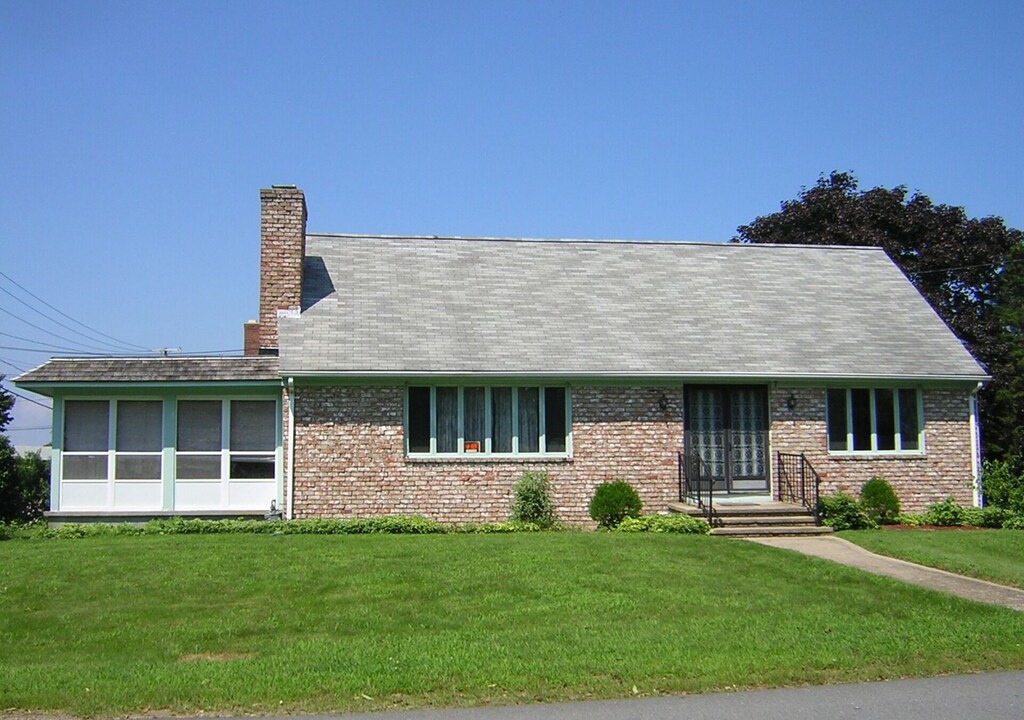 Photo of Buildings in Briggs Farm